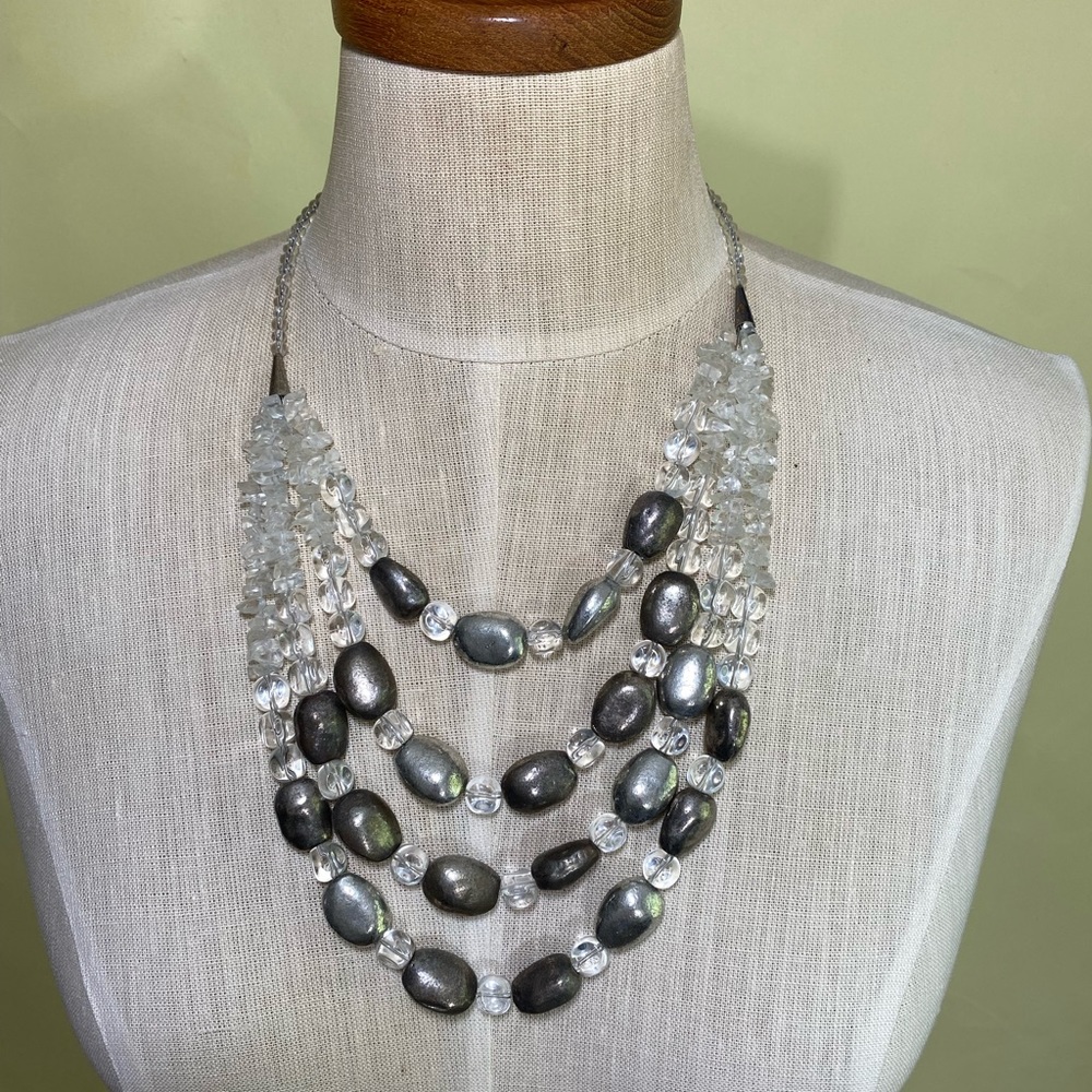 Four Tear Clear Glass and Metal Beads Necklace with Magnetic Clasp